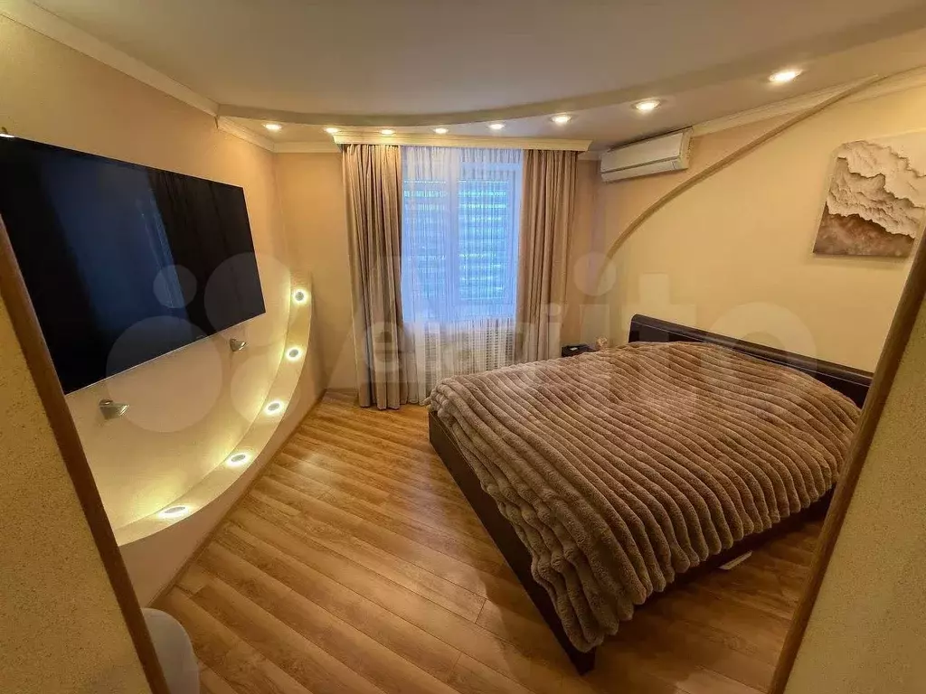 3-к. квартира, 90 м, 2/9 эт. - Фото 1
