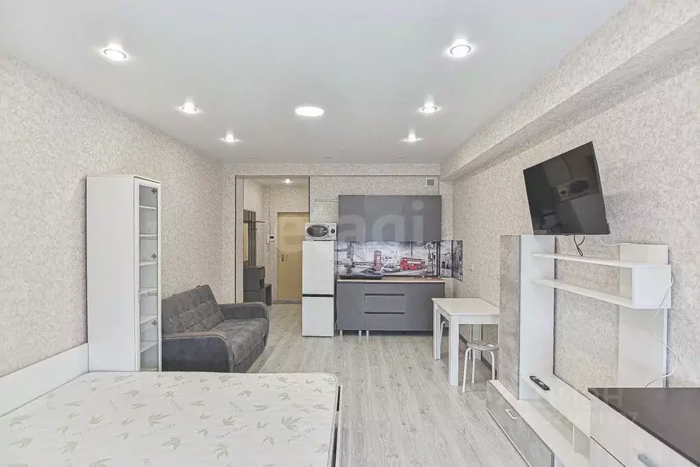 Студия Сахалинская область, Южно-Сахалинск ул. Имени И.П. ... - Фото 1