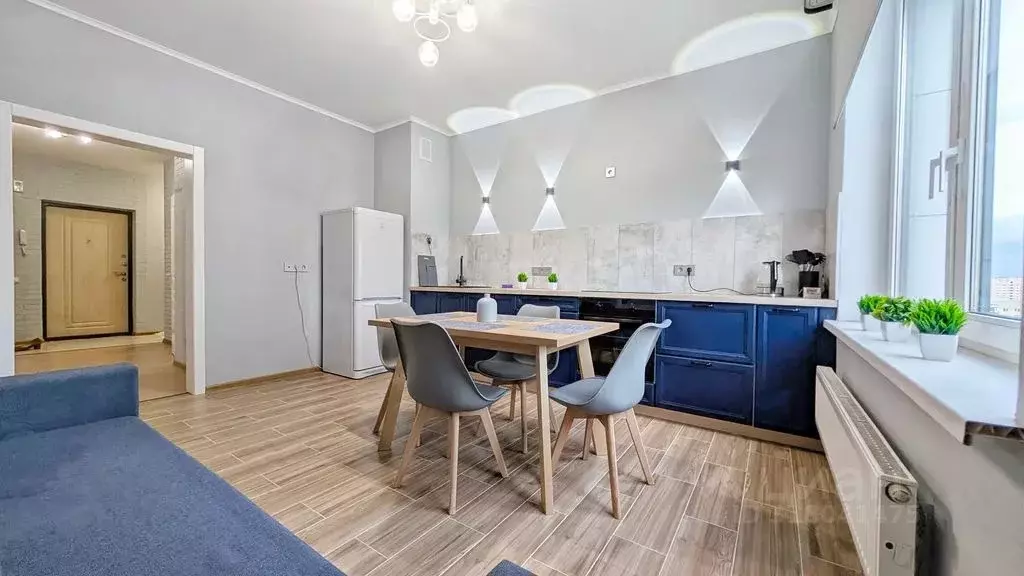 2-к кв. Санкт-Петербург ул. Типанова, 27/39 (80.0 м) - Фото 0