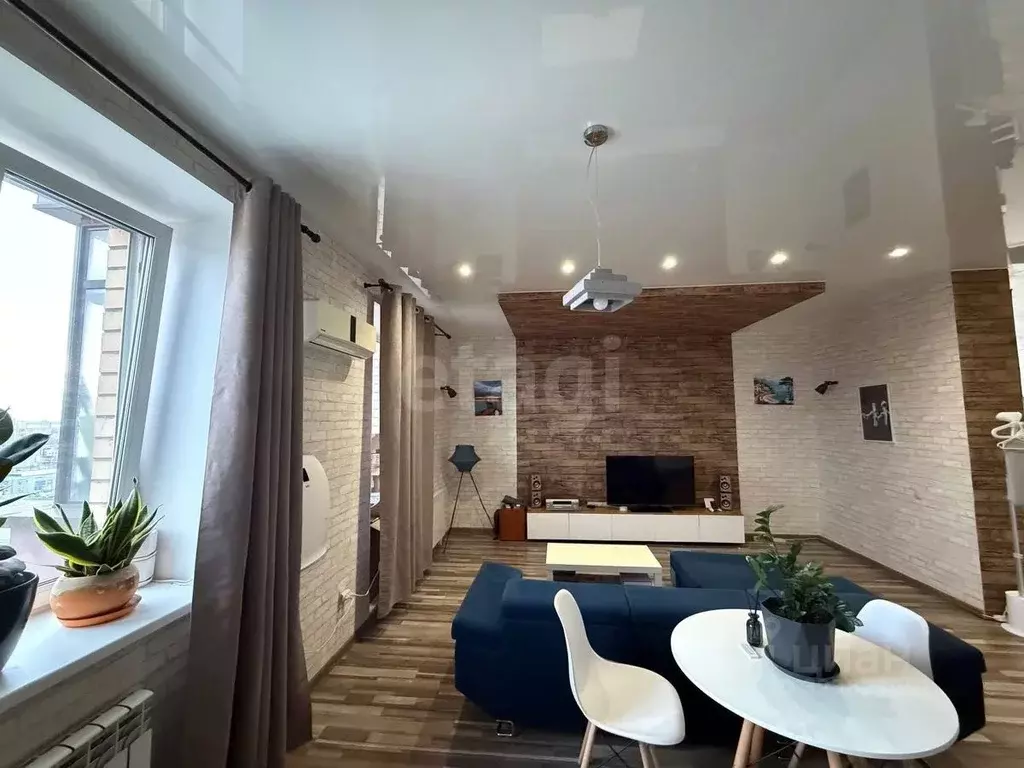 Студия Челябинская область, Челябинск ул. Братьев Кашириных, 124 (55.7 ... - Фото 1