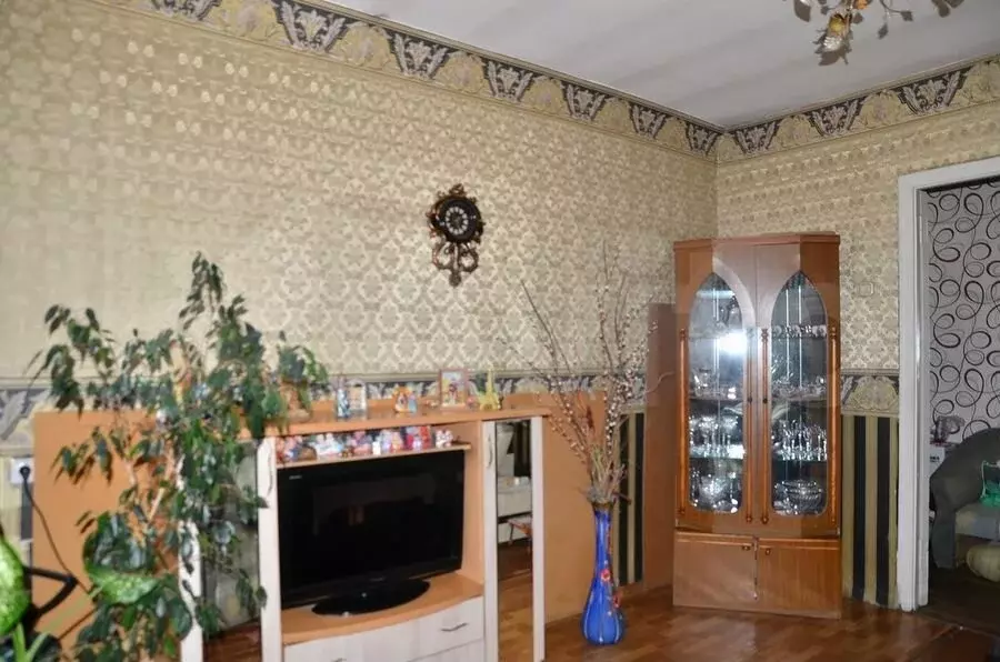 2-к. квартира, 60м, 5/5эт. - Фото 0