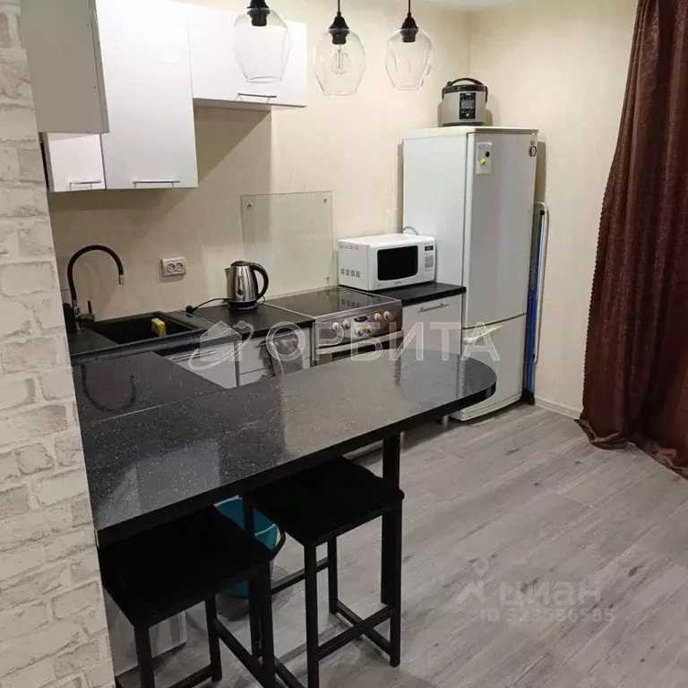 Студия Тюменская область, Тюмень ул. Новоселов, 107к2 (22.8 м) - Фото 1