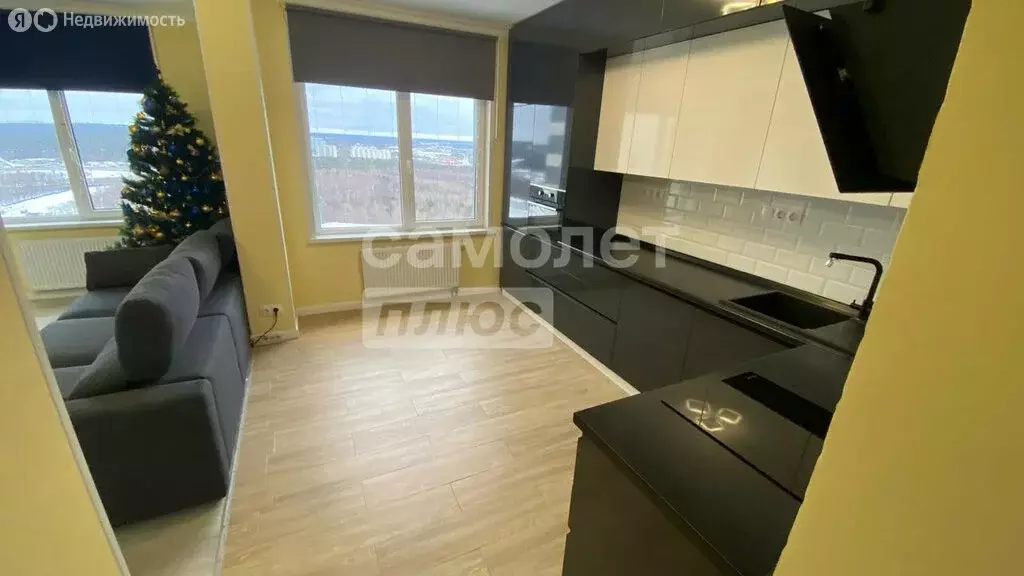 3-комнатная квартира: Красногорск, улица Липовой Рощи, 2к3 (71 м) - Фото 0