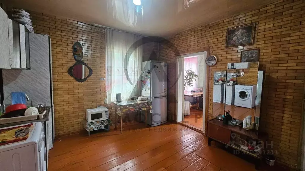 Дом в Краснодарский край, Апшеронский район, с. Черниговское ул. ... - Фото 1