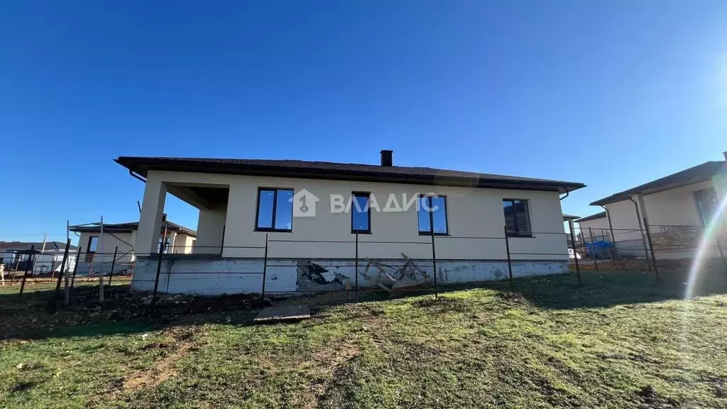 Дом в Крым, Симферопольский район, Мирновское с/пос, Таврический кп ... - Фото 1