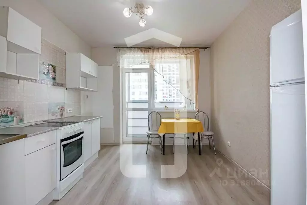 3-к кв. Свердловская область, Екатеринбург ул. Студенческая, 80 (78.9 ... - Фото 0