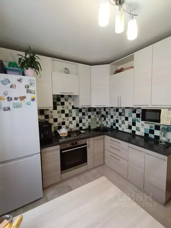 1-к кв. Омская область, Омск Волгоградская ул., 30 (39.0 м) - Фото 1