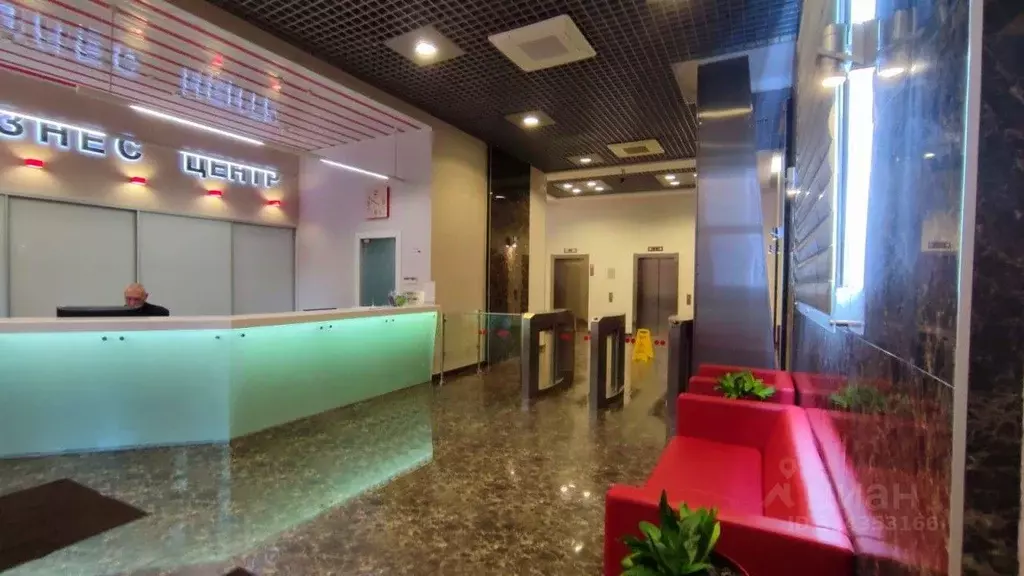 Помещение свободного назначения в Москва Снежная ул., 26 (23401 м) - Фото 2