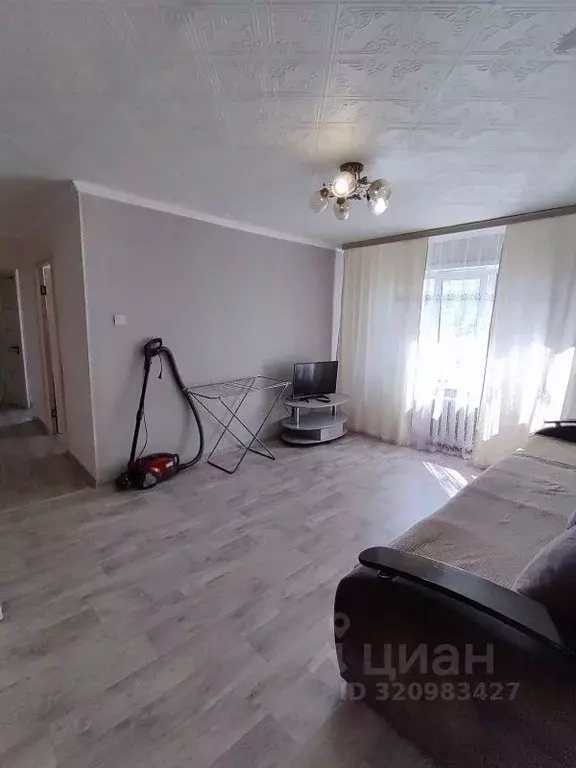 3-к кв. Иркутская область, Усть-Илимск ул. Булгакова, 1 (50.0 м) - Фото 1