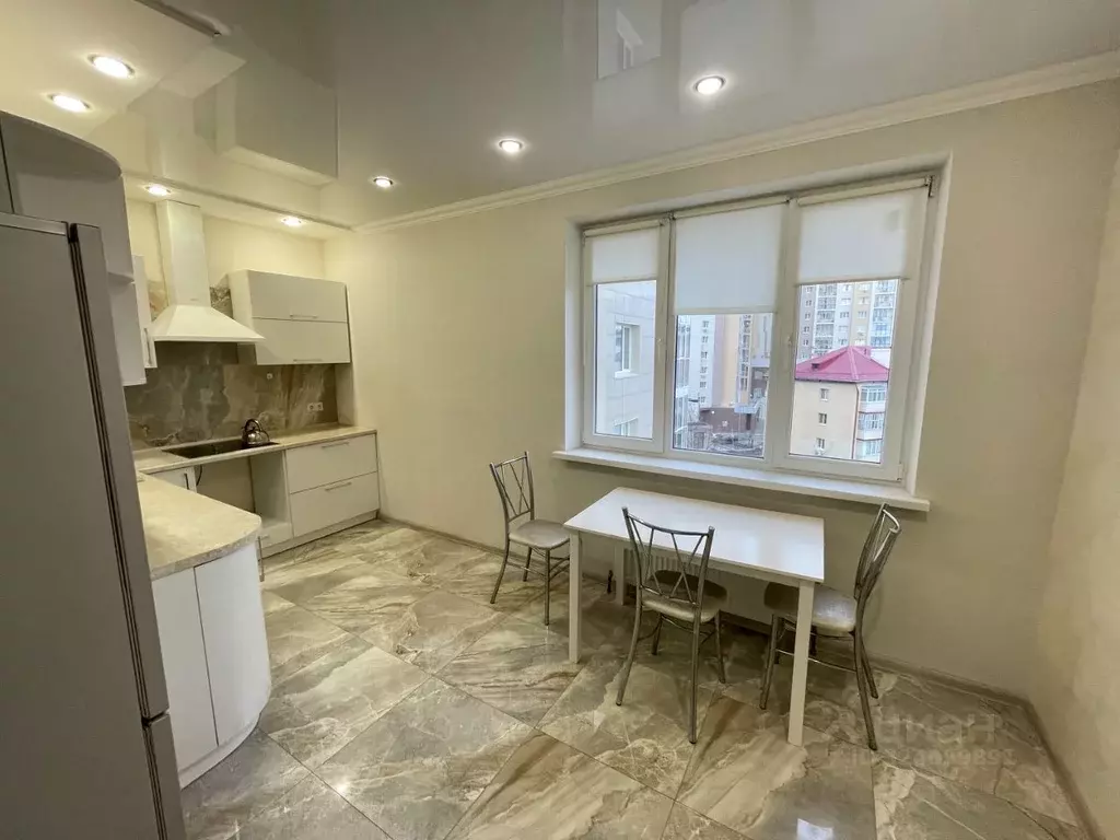 2-к кв. Татарстан, Казань Роторная ул., 27В (66.8 м) - Фото 1