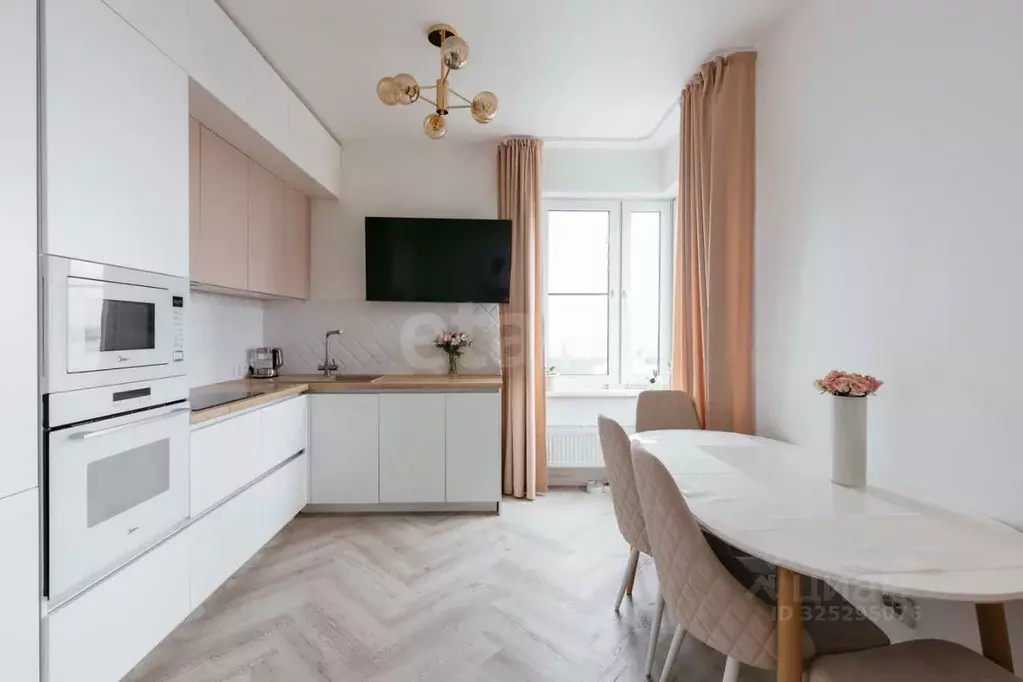 2-к кв. Тюменская область, Тюмень Профсоюзная ул., 63 (57.74 м) - Фото 0