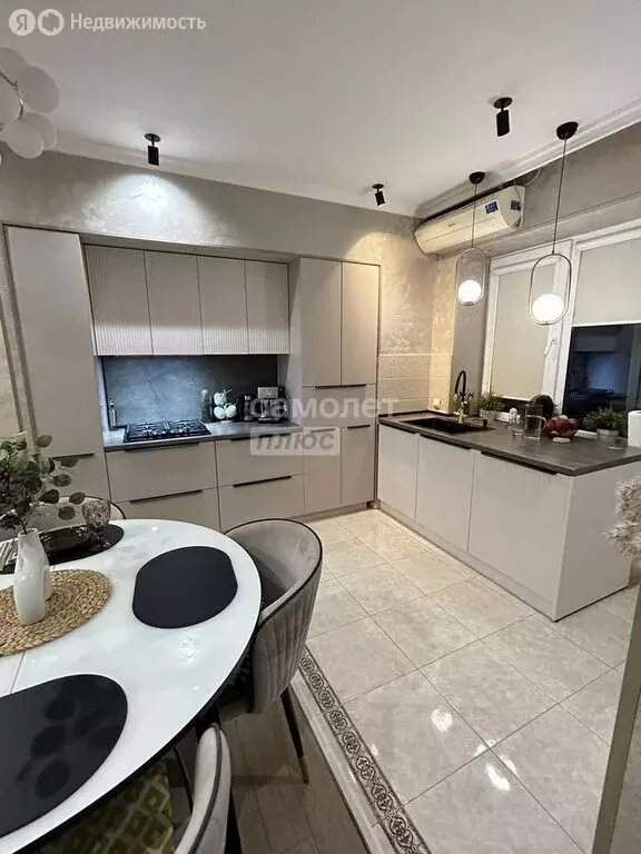 3-комнатная квартира: Ессентуки, Октябрьская улица, 458 (96 м) - Фото 1