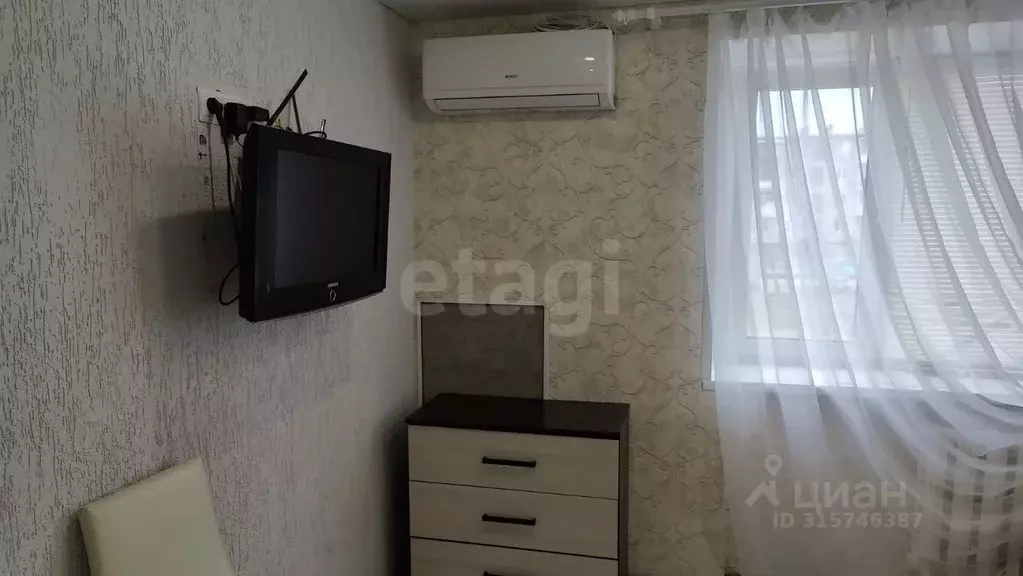 1-к кв. Саратовская область, Энгельс ул. Ломоносова, 1 (13.5 м) - Фото 0