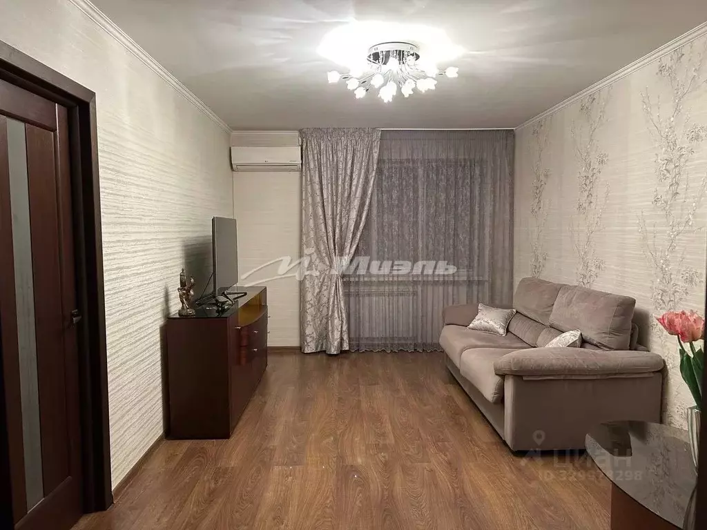 3-к кв. Крым, Симферополь ул. Железнодорожная, 6 (64.3 м) - Фото 1