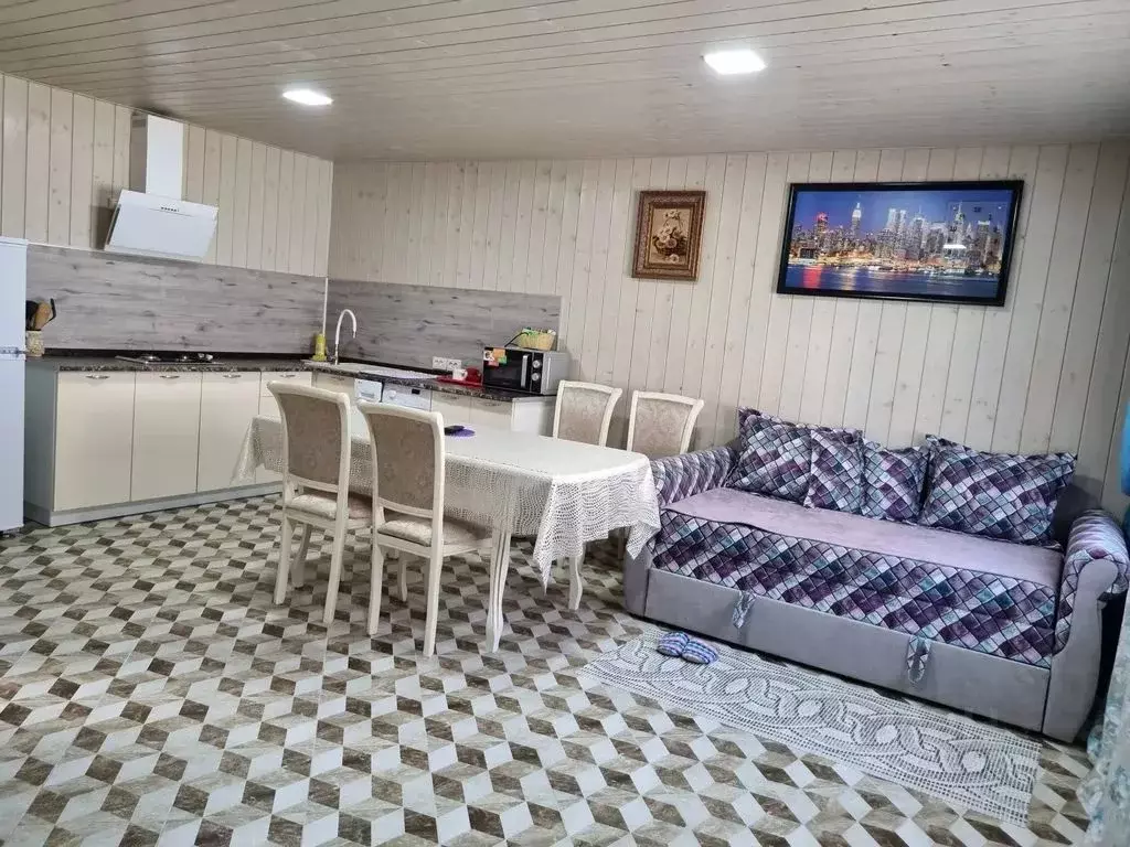 Дом в Крым, Черноморский район, Окуневское с/пос, с. Знаменское ул. ... - Фото 1