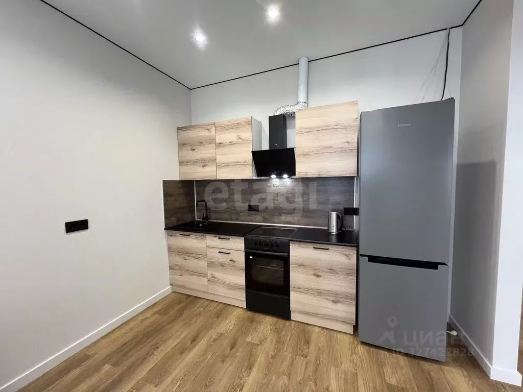 2-к кв. Тюменская область, Тюмень ул. Разведчика Кузнецова, 16 (70.0 ... - Фото 2