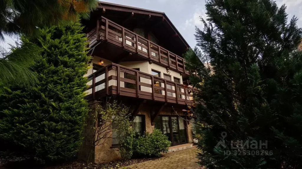 Дом в Краснодарский край, Сочи Красная Поляна пгт, ул. Дальняя, 27/1 ... - Фото 1