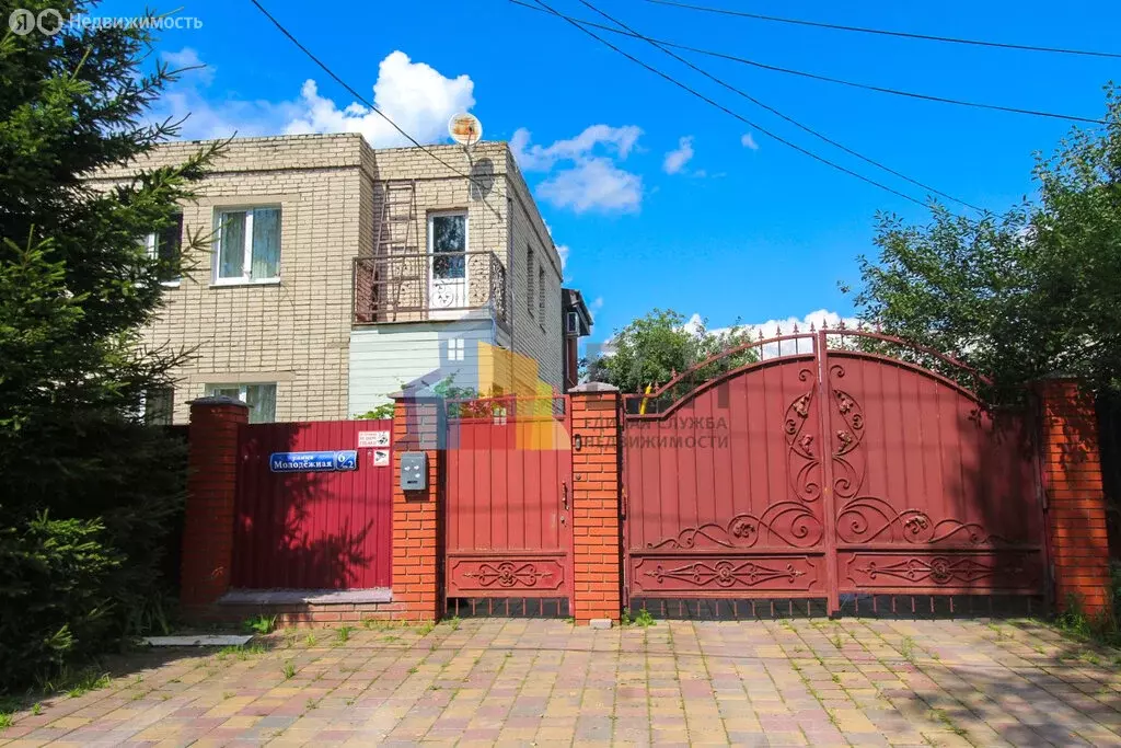 Дом в село Алёшня, Молодёжная улица, 6 (191.7 м) - Фото 1
