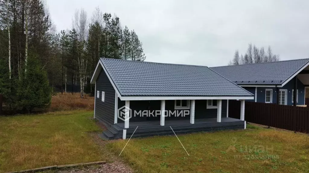 Дом в Ленинградская область, Выборгский район, Рощинское городское ... - Фото 2