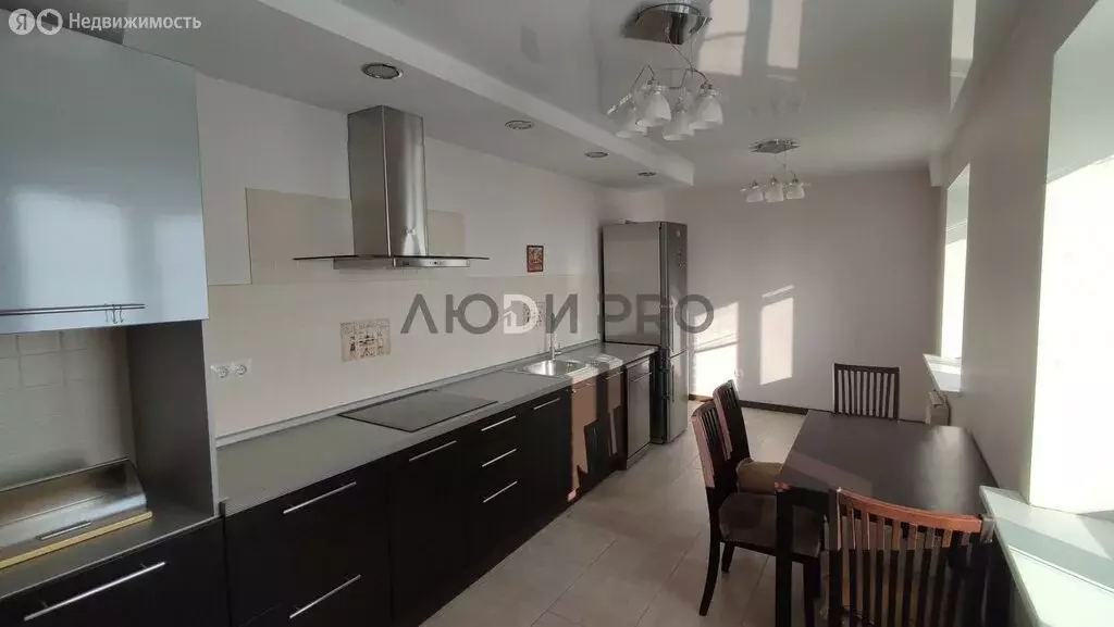 2-комнатная квартира: Саратов, улица имени Н.Г. Чернышевского, 92Б ... - Фото 2