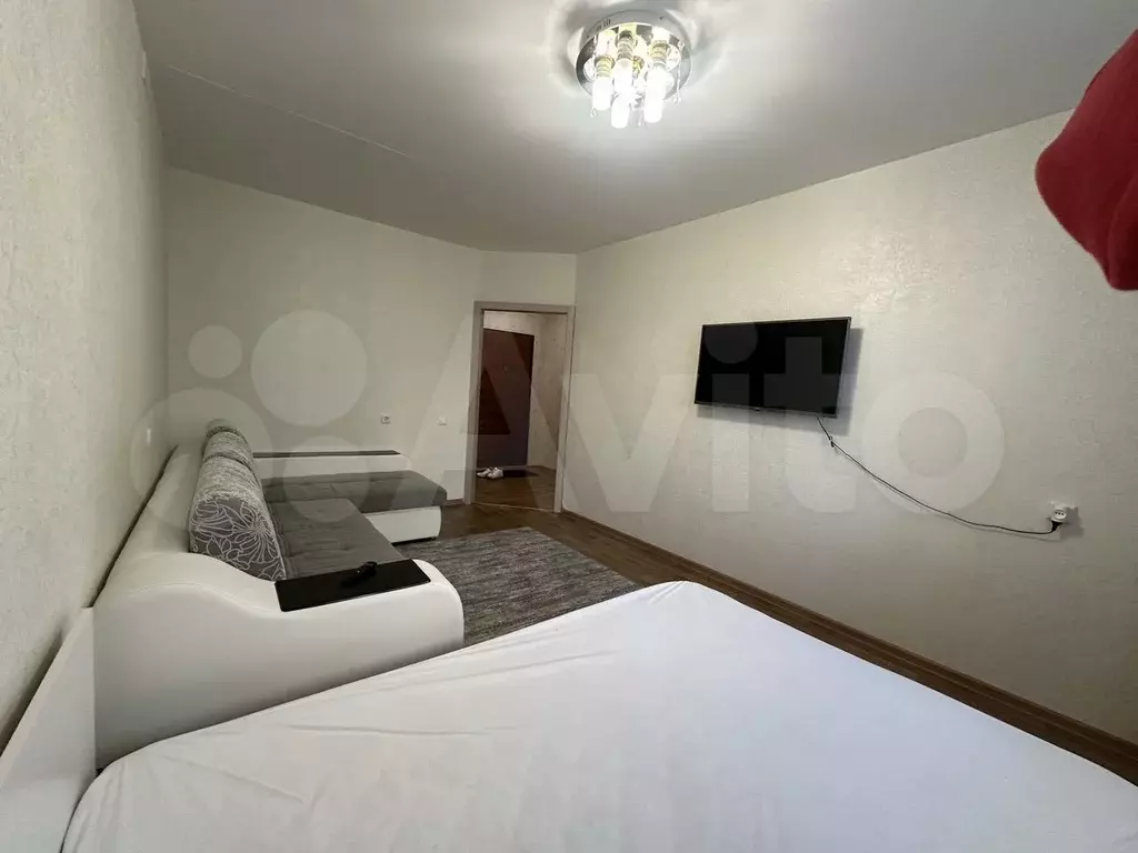 1-к. квартира, 38 м, 5/10 эт. - Фото 1