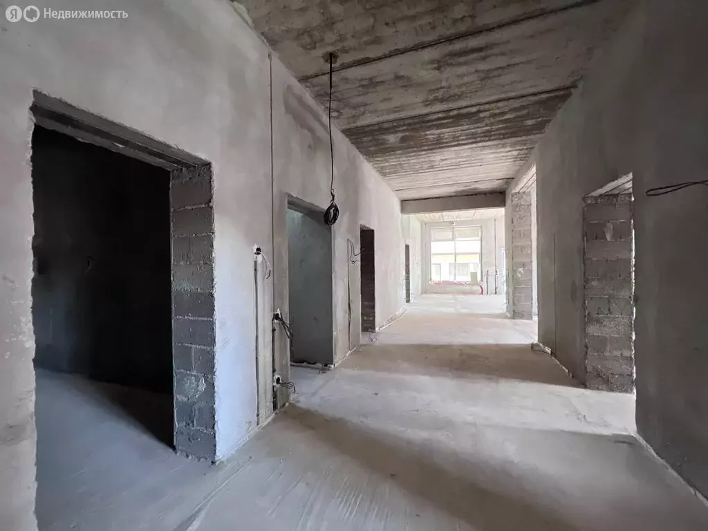 Дом в село Нежинка, Тенистая улица, 11 (506.4 м) - Фото 1