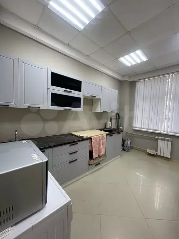 2-к. квартира, 60м, 1/9эт. - Фото 1