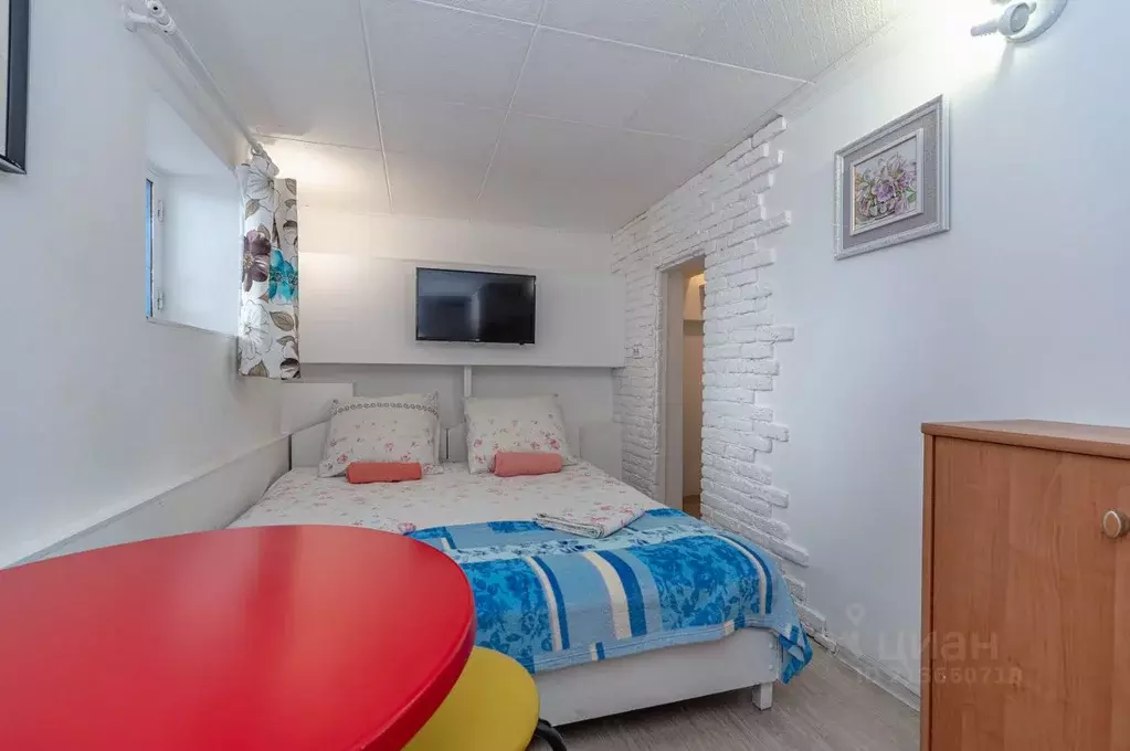 2-к кв. Крым, Ялта ул. Дражинского, 7 (18.0 м) - Фото 0