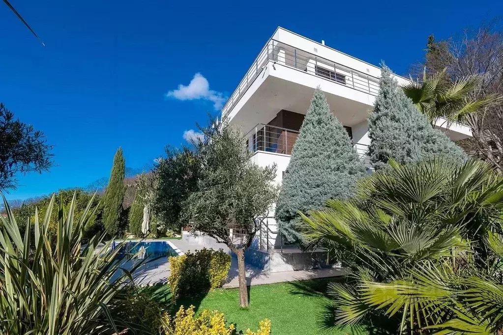 Коттедж в Краснодарский край, Сочи Курортный просп., 81/2 (420 м) - Фото 1