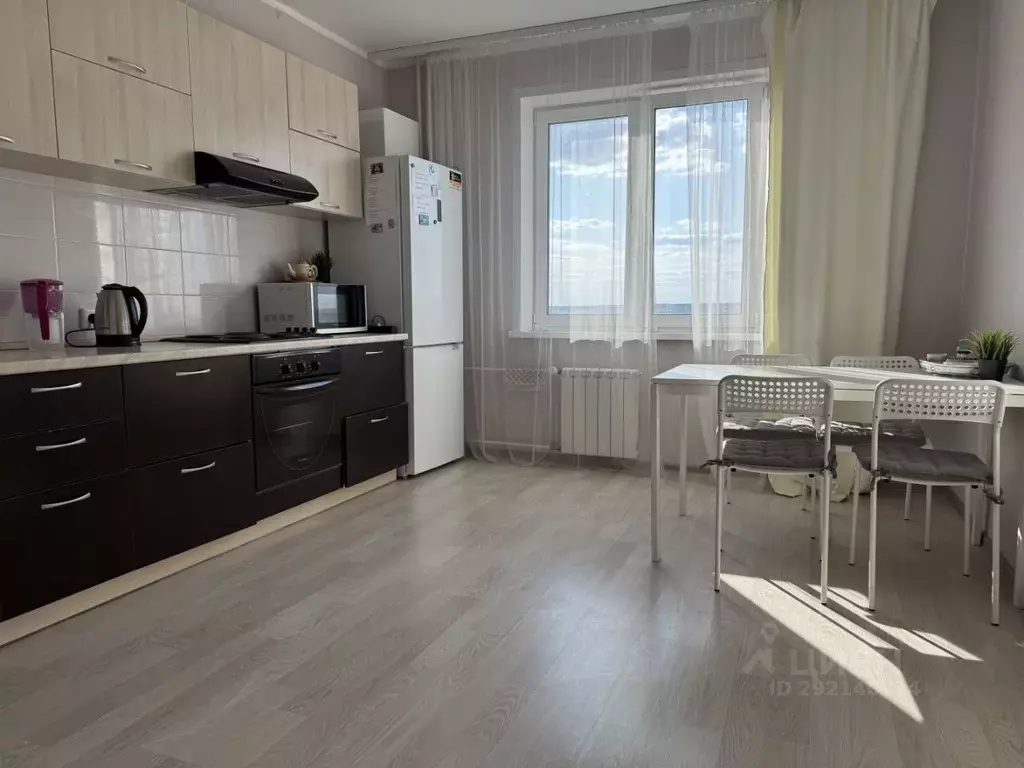 2-к кв. Орловская область, Орел ул. Генерала Родина, 68 (64.0 м) - Фото 1