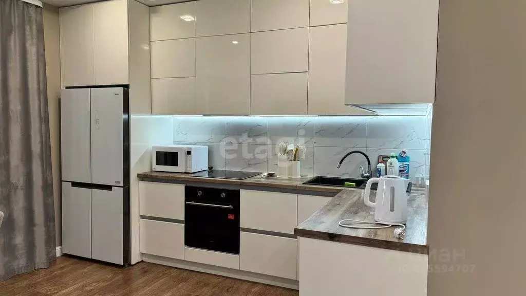 3-к кв. Крым, Симферопольский район, с. Мирное ул. Крымской Весны ... - Фото 1