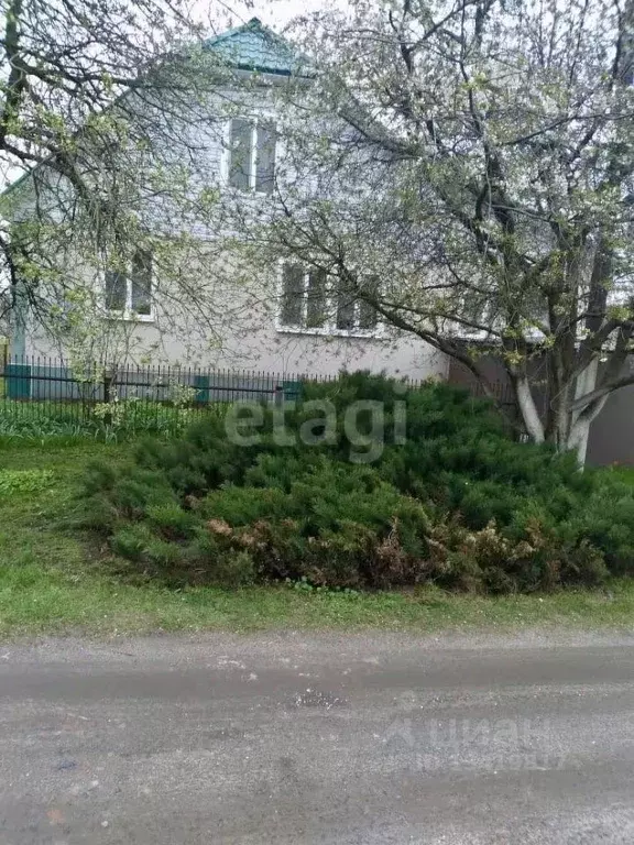 Дом в Брянская область, Стародуб ул. Цветаевой (175 м) - Фото 0