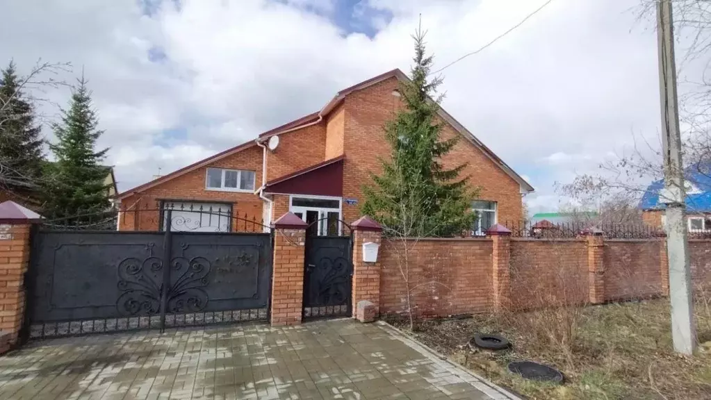 Дом в Омская область, Омск ул. 2-я Рассветная, 12 (125 м) - Фото 0