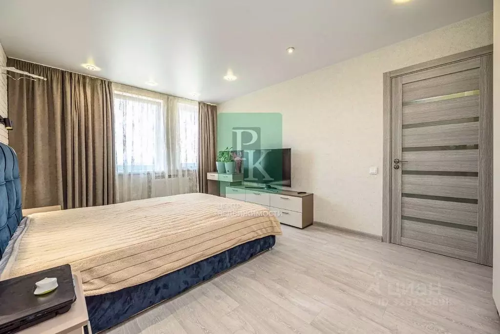 3-к кв. Севастополь ш. Камышовое, 37Бк2 (71.2 м) - Фото 1