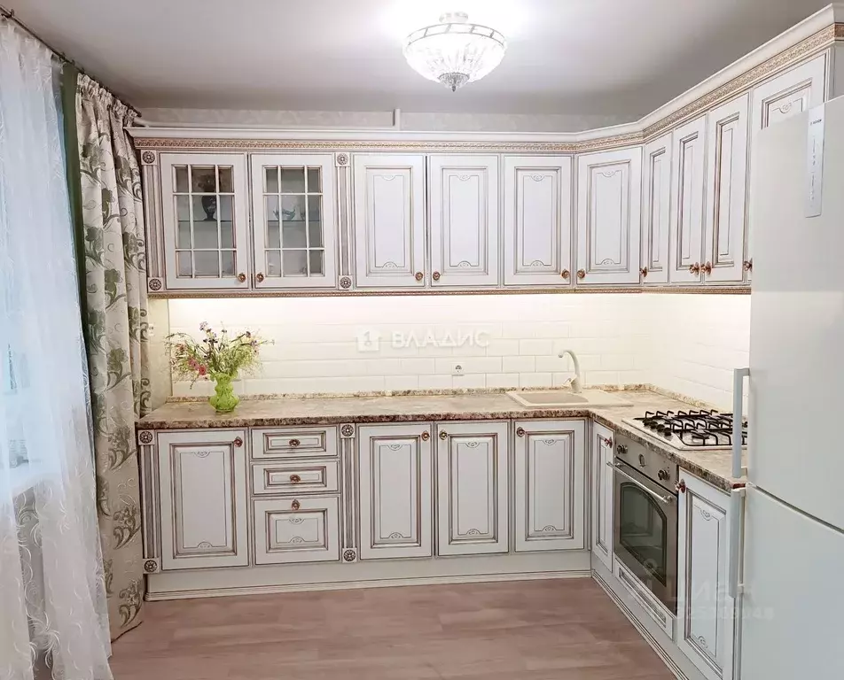 2-к кв. Волгоградская область, Волгоград ул. Таращанцев, 68а (60.2 м) - Фото 1