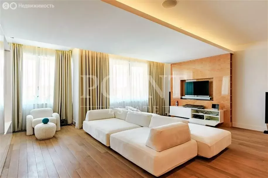 5-комнатная квартира: деревня Жуковка, 58 (198 м) - Фото 1