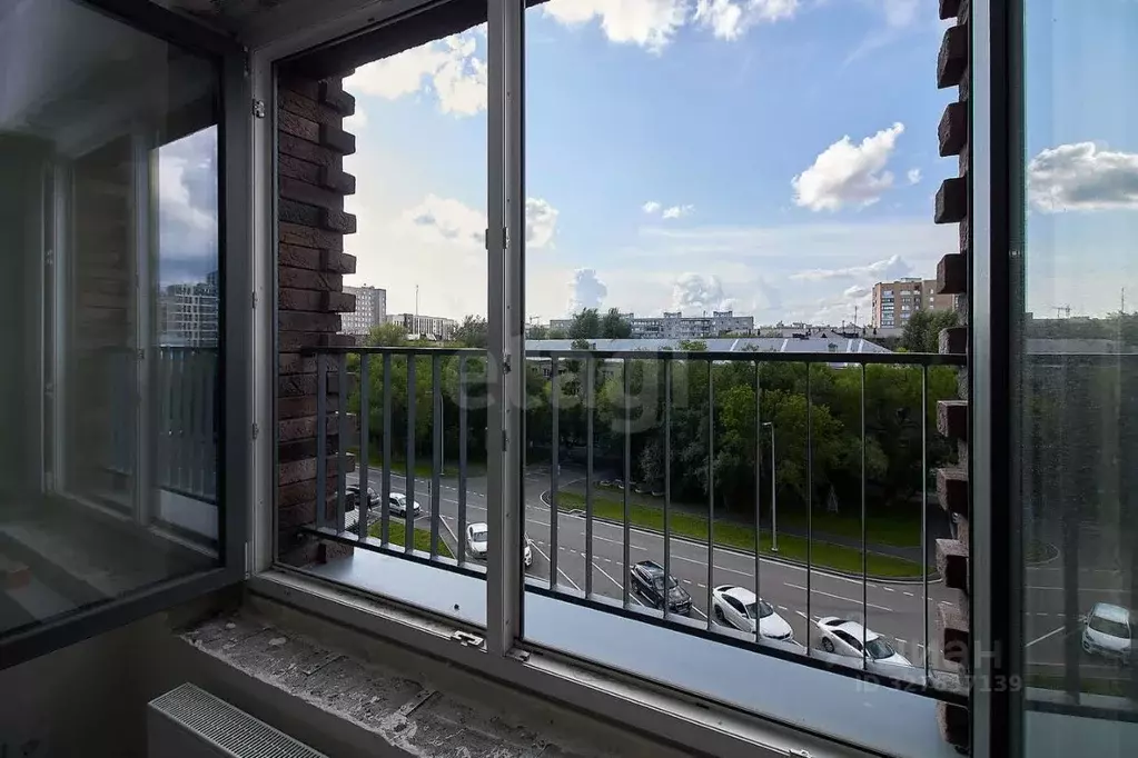 3-к кв. Тюменская область, Тюмень ул. Николая Машарова, 4 (99.1 м) - Фото 1