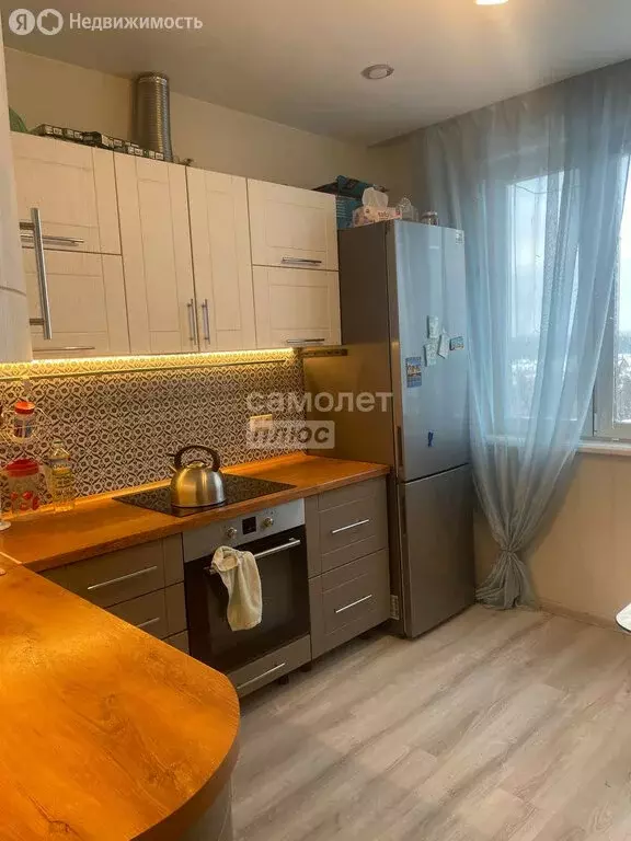 3-комнатная квартира: посёлок городского типа Андреевка, квартал ... - Фото 1