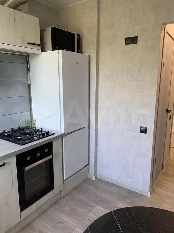 1-к. квартира, 38 м, 8/10 эт. - Фото 0