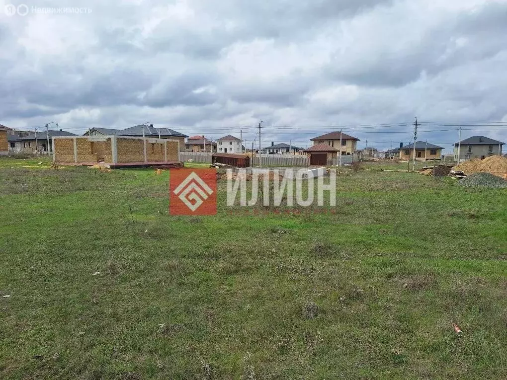 Участок в Мирное, улица Вити Коробкова, 3471 (6 м) - Фото 2