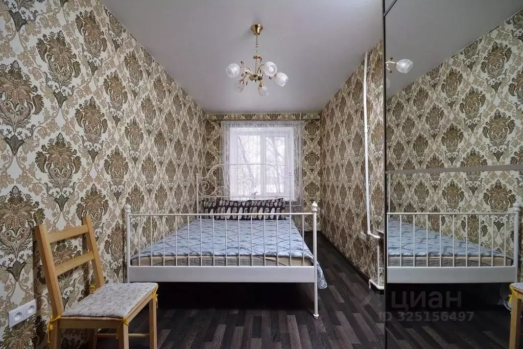 2-к кв. Омская область, Омск Ленинградская пл., 1 (42.0 м) - Фото 1