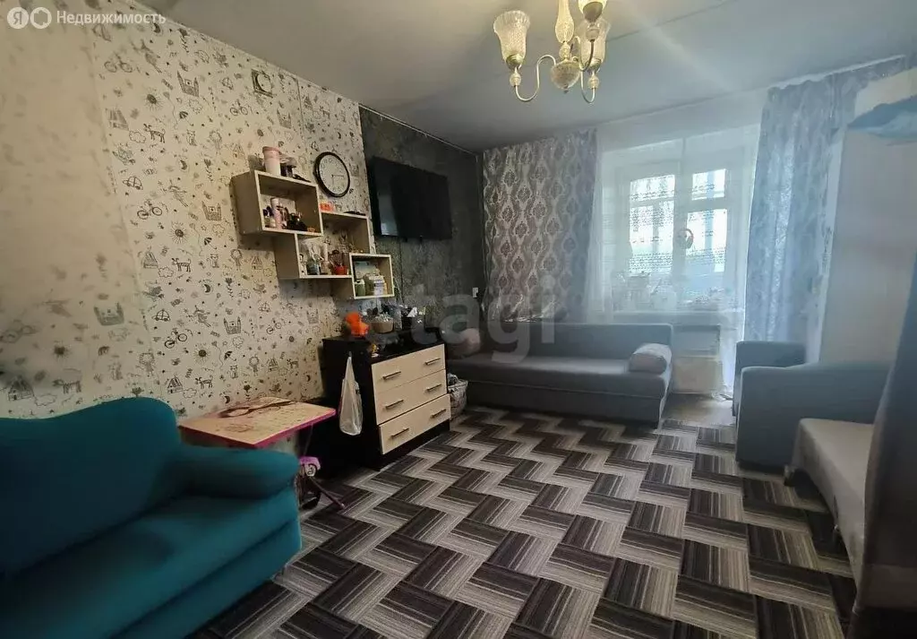 3-комнатная квартира: Курган, станция Галкино, 5 (60.2 м) - Фото 1