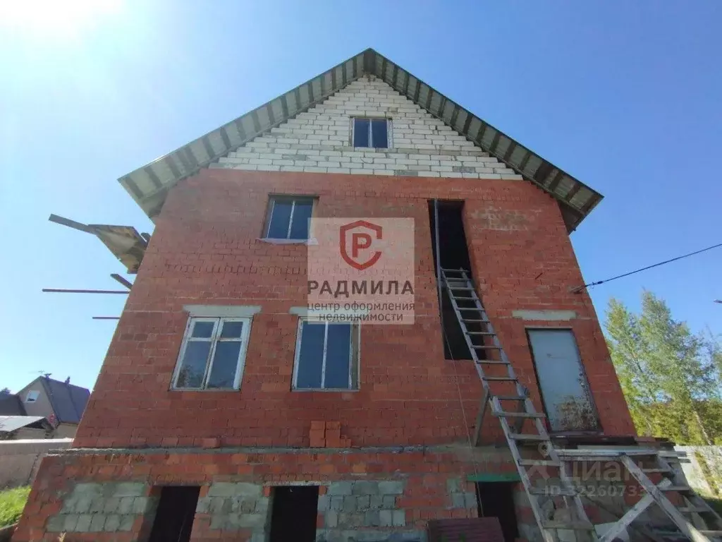 Дом в Московская область, Сергиев Посад Тверская ул., 32 (200 м) - Фото 1