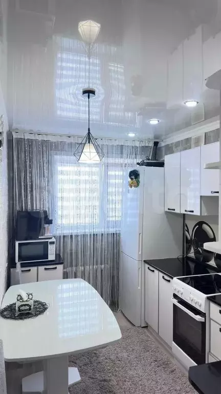 2-к. квартира, 50 м, 2/17 эт. - Фото 1