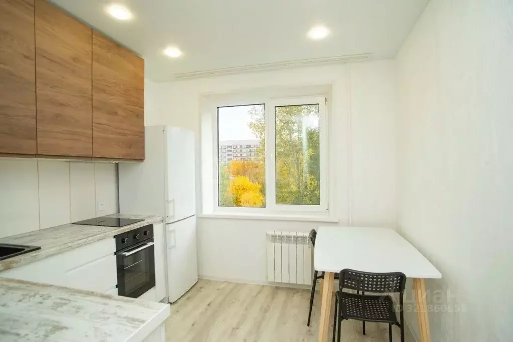 2-к кв. Ульяновская область, Ульяновск Киевский бул., 7 (52.6 м) - Фото 0