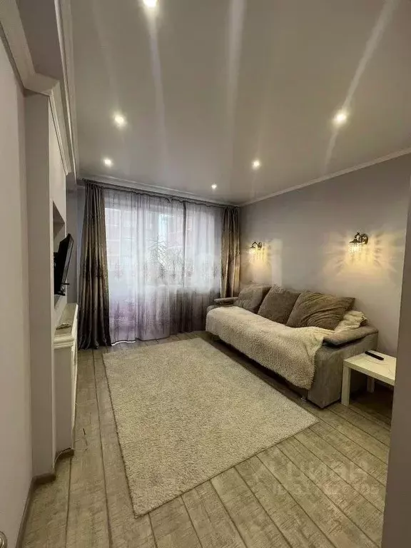 1-к кв. Бурятия, Улан-Удэ 140А мкр, 10Г (36.4 м) - Фото 1