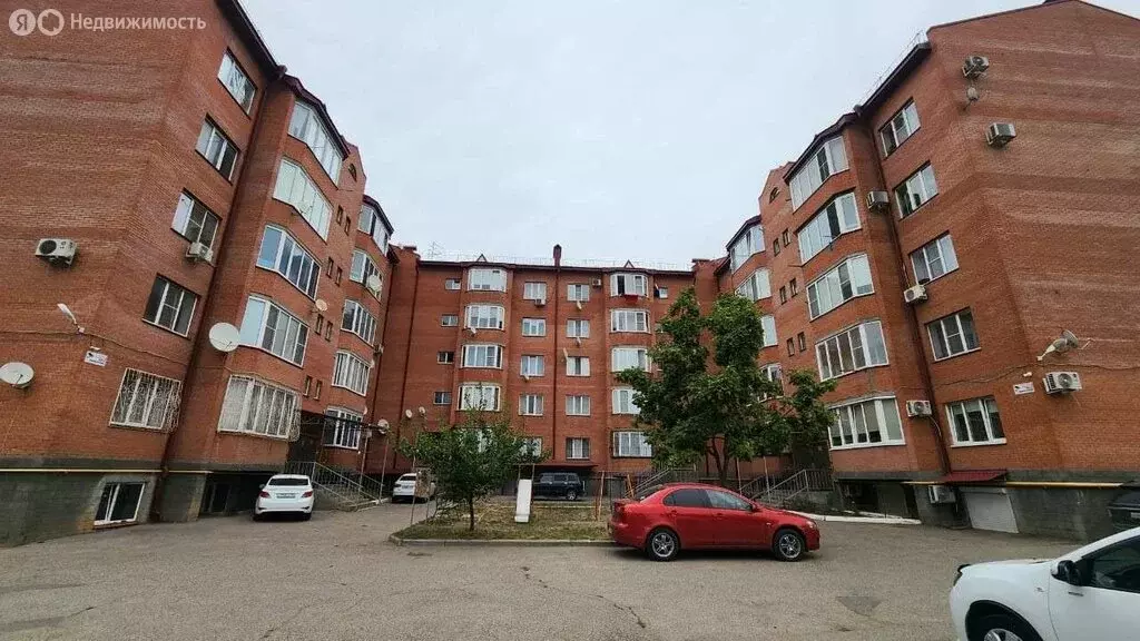 1-комнатная квартира: Ессентуки, Баррикадная улица, 2 (50 м) - Фото 1