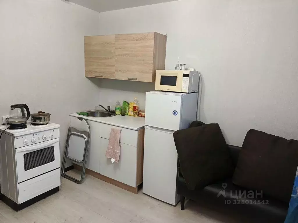 Студия Кемеровская область, Новокузнецк ул. Климасенко, 4 (17.7 м) - Фото 1