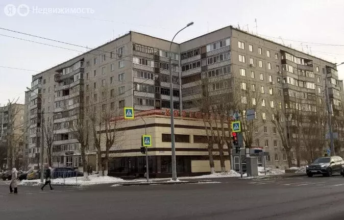3-комнатная квартира: Тюмень, Ставропольская улица, 13 (65.6 м) - Фото 1