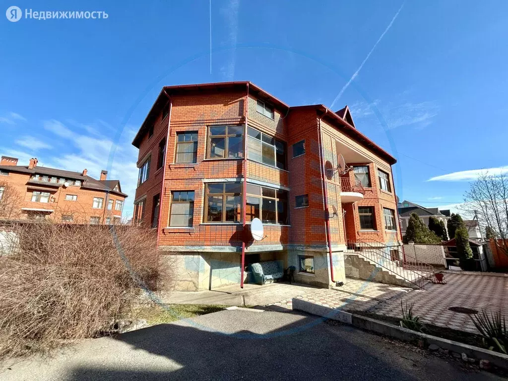 4-комнатная квартира: Ессентуки, Майская улица, 10 (170 м) - Фото 1